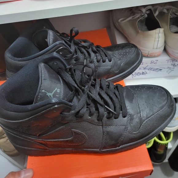 Jordan 1 mid - Picture 1 of 3